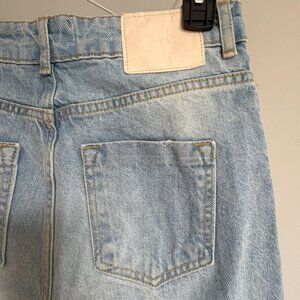 ZARA - High Waisted Straight Jeans